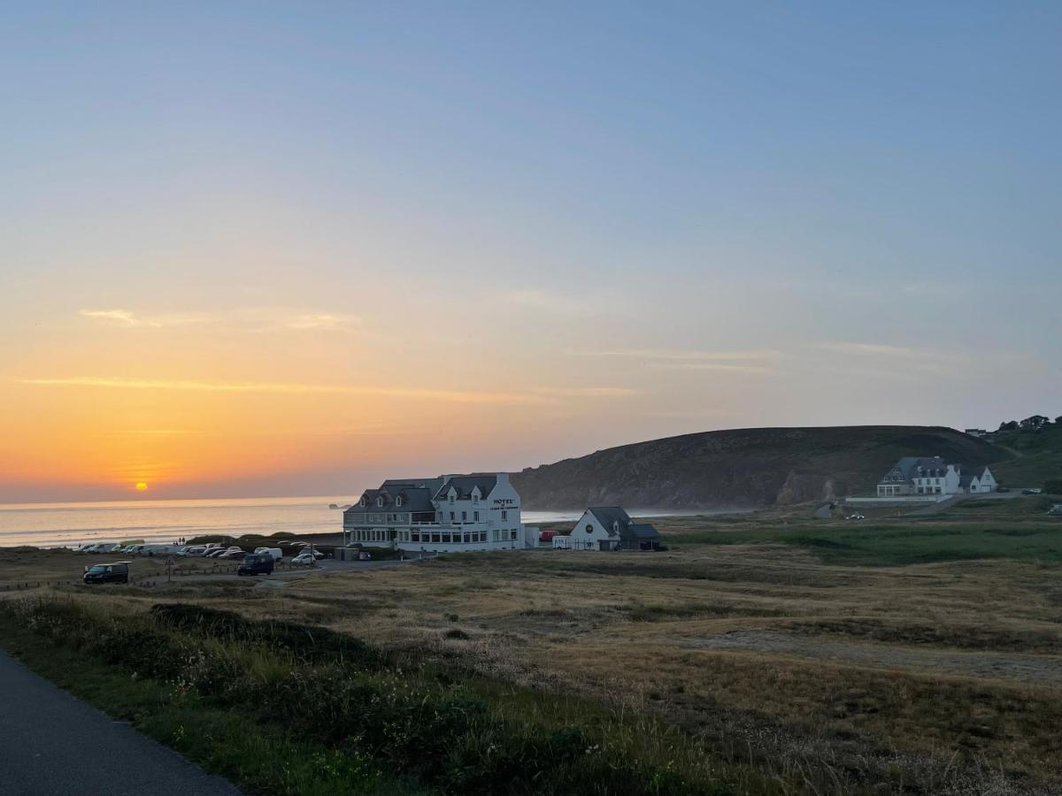 Hotel De La Baie Des Trepasses Plogoff Bagian luar foto